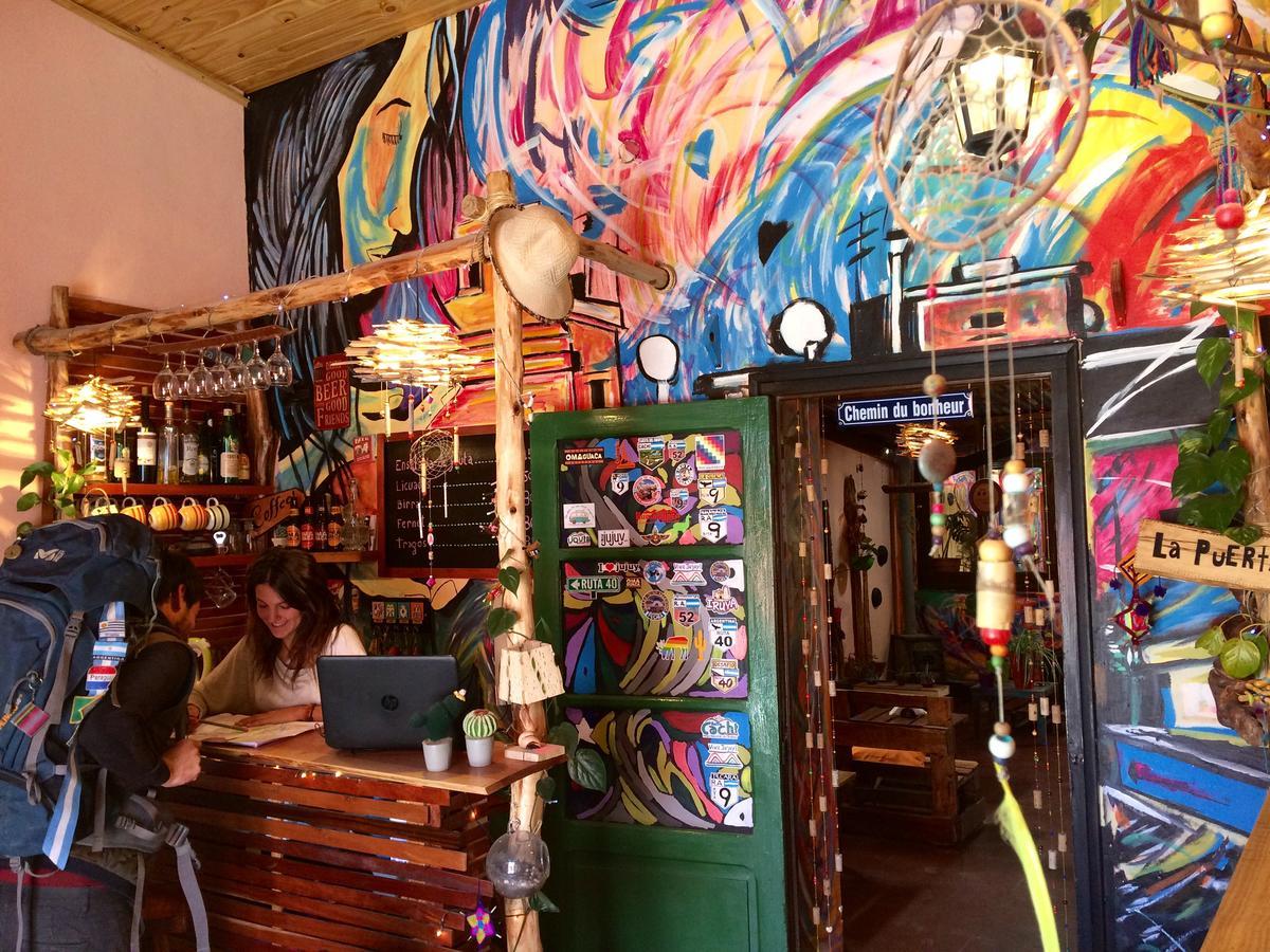 La Puerta Verde Hostel & Bar Humahuaca Esterno foto