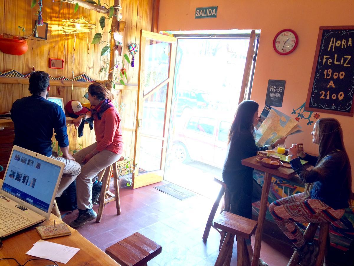 La Puerta Verde Hostel & Bar Humahuaca Esterno foto